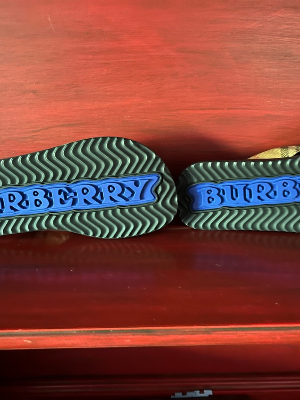 Burberry Black Leather Ballet Flats - Picture 11 of 16